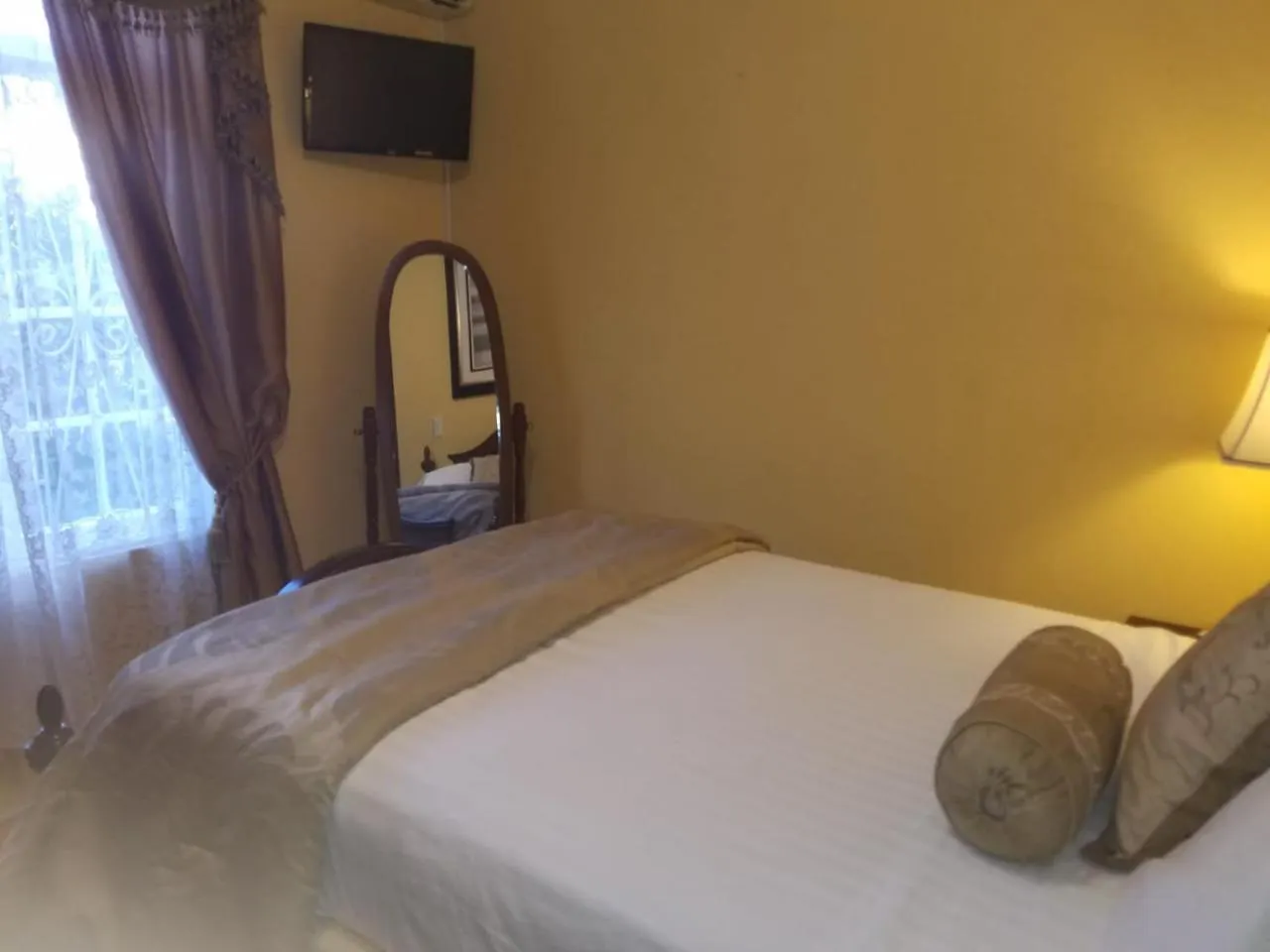 Gobajac Guest Apartments Christ Church
