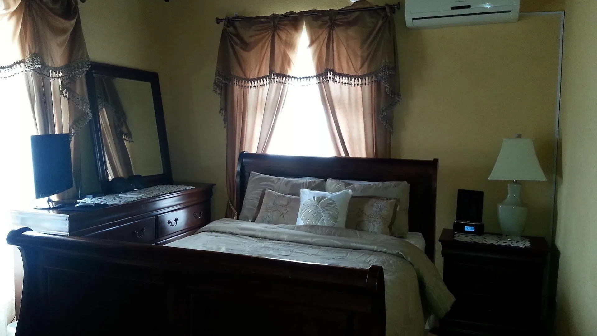 Gobajac Guest Apartments Christ Church Barbados